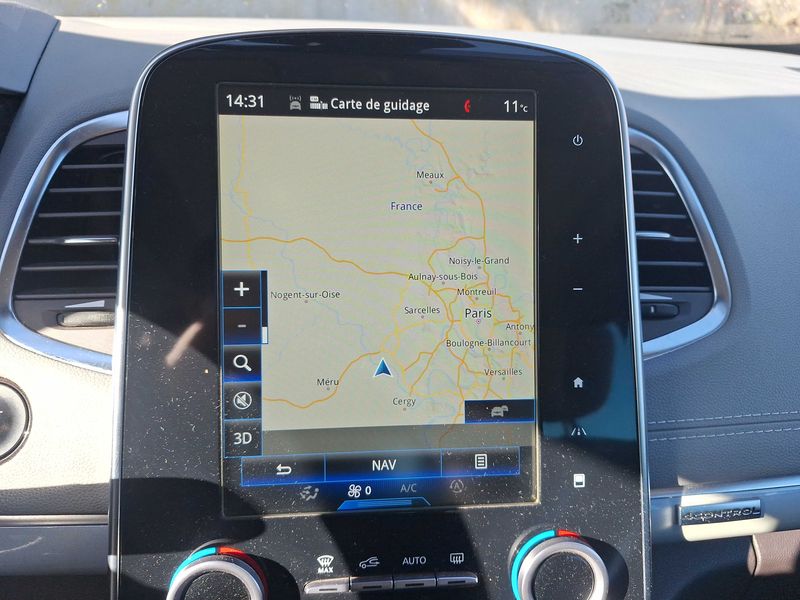 Renault Espace 1.6 dCi Energy Initiale Paris — zdjęcie 12