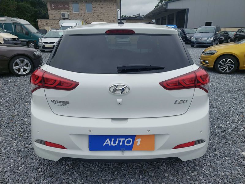 Hyundai i20 1.0 TGDI Passion blue — zdjęcie 4