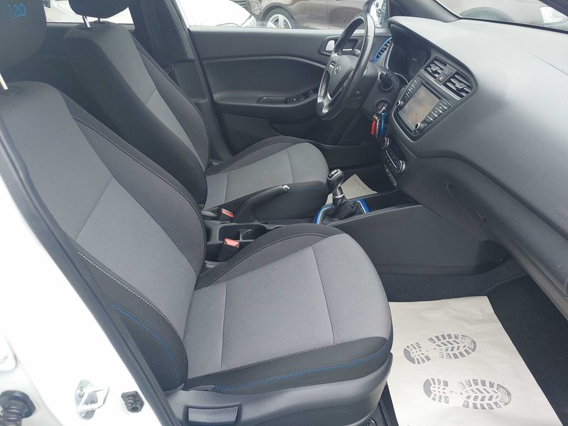 Hyundai i20 1.0 TGDI Passion blue — zdjęcie 10
