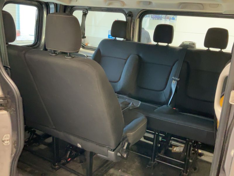Renault Trafic 1.6 dCi Energy L1H1 2,7t Expression 2015 – снимка 19