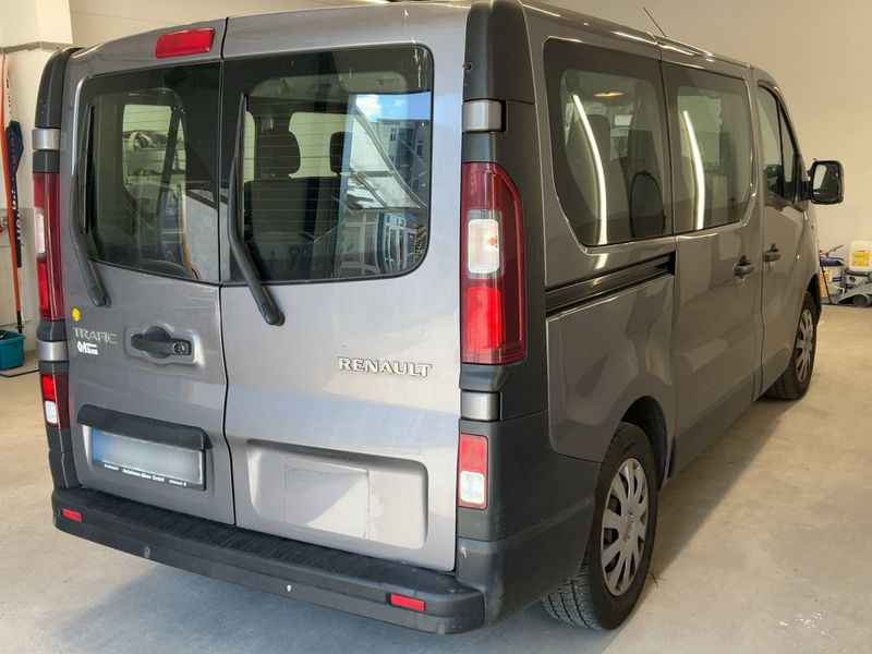 Renault Trafic 1.6 dCi Energy L1H1 2,7t Expression 2015 – снимка 8
