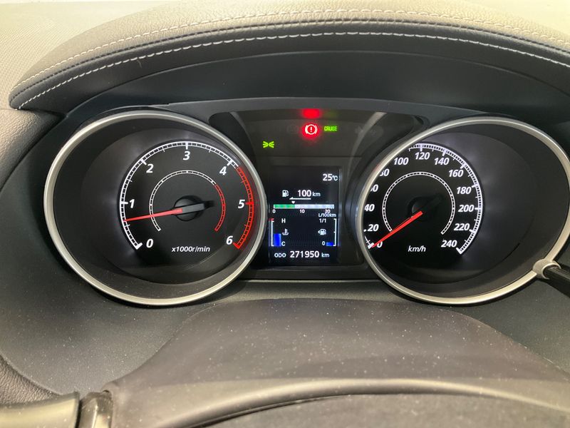 Mitsubishi Outlander 2.2 DI-D Motion 4WD — zdjęcie 4