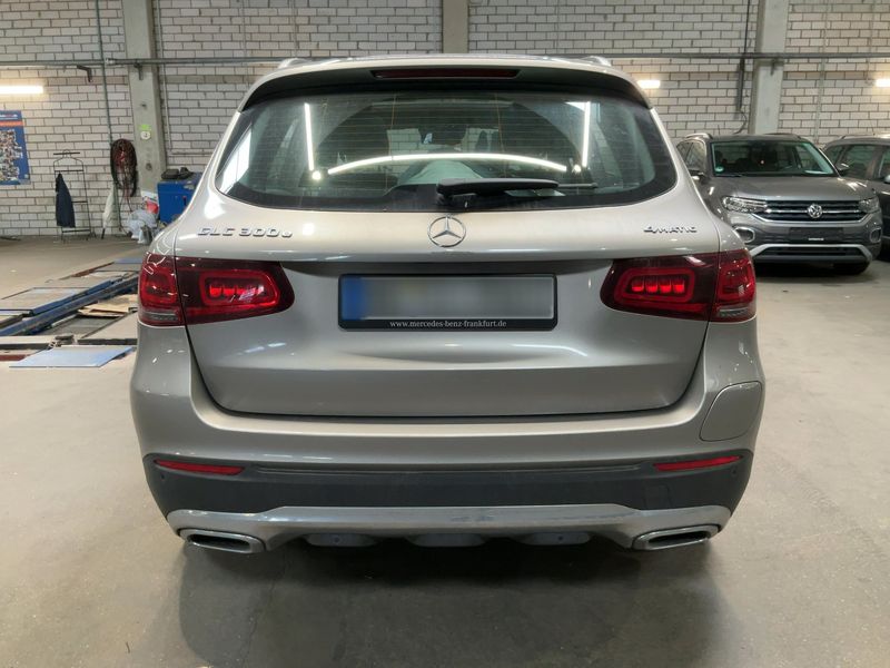 Mercedes-Benz GLC-Klasse GLC 300e 4Matic — zdjęcie 5