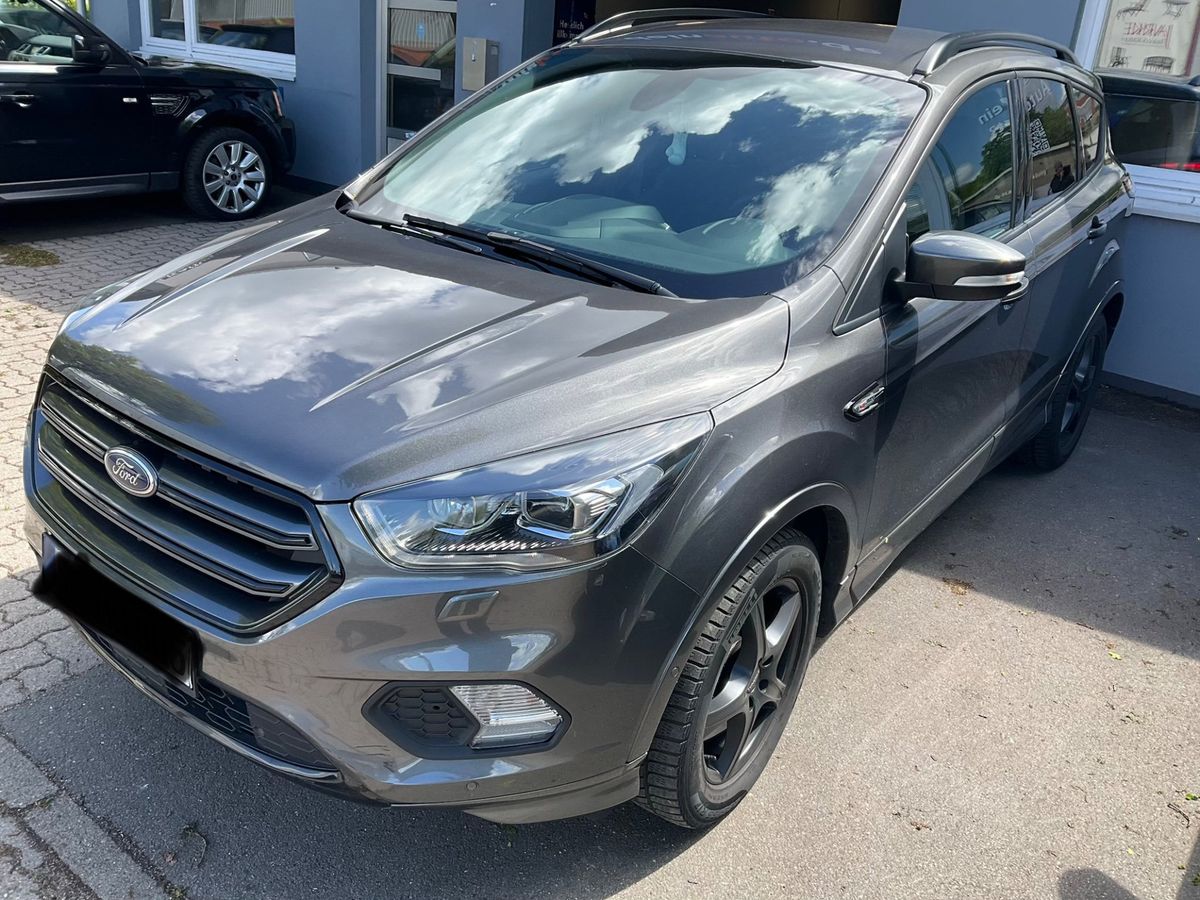Ford Kuga 2018 — photo 1