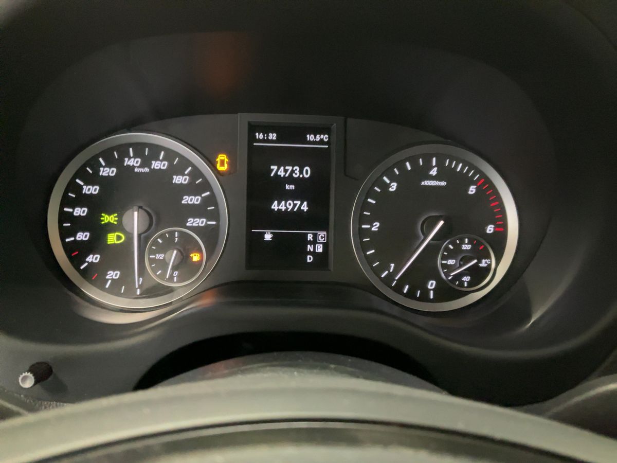 Mercedes-Benz Vito 2021 — photo 19
