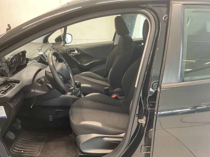 Peugeot 208 1.2 e-VTi Active 2016 – снимка 3