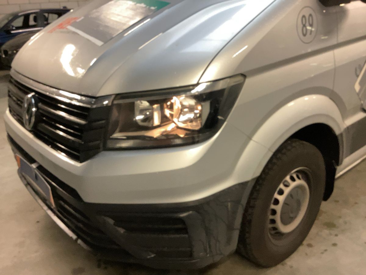 Volkswagen Crafter 2.0 TDI Kasten 35 mittellang Hochdach FWD