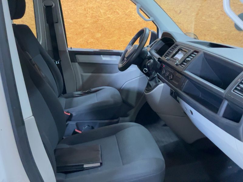 Volkswagen T6 Kombi 2.0 TDI 4Motion — zdjęcie 11