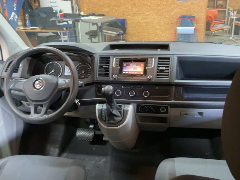 Volkswagen T6 Kombi 2.0 TDI 4Motion — zdjęcie 12