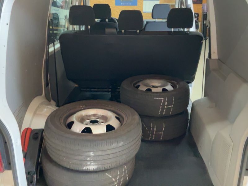 Volkswagen T6 Kombi 2.0 TDI 4Motion — zdjęcie 10