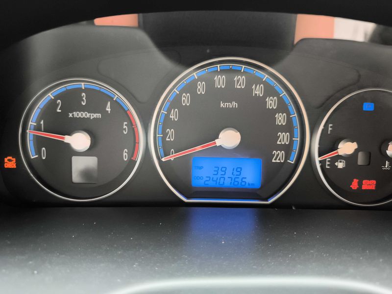 Hyundai Santa Fe 2.2 CRDi Pack Confort — zdjęcie 12