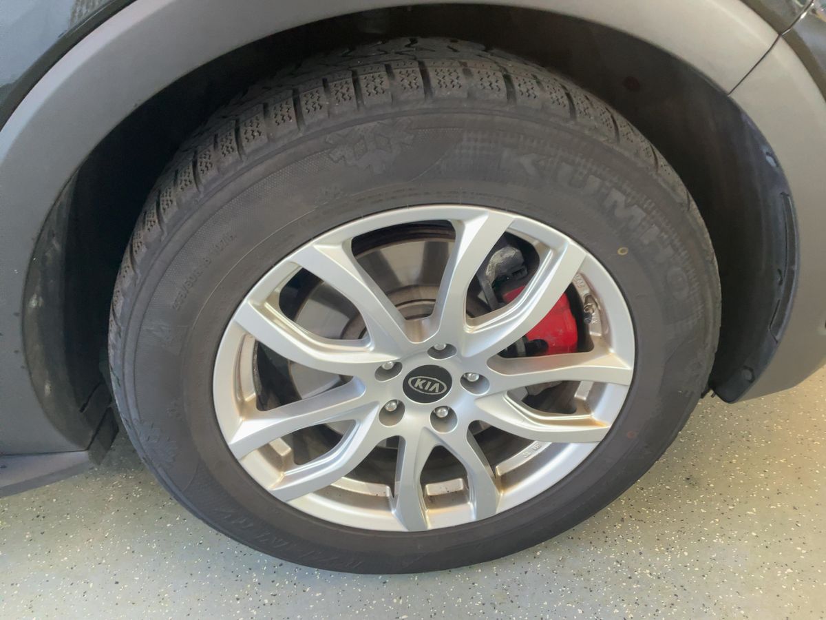 Kia Sorento 2019 — photo 12