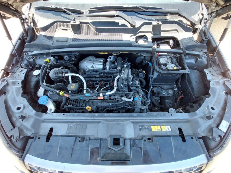 Land Rover Discovery Sport 2.0 Td4 HSE — zdjęcie 8