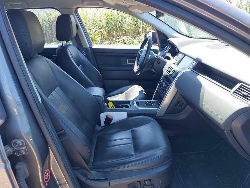 Land Rover Discovery Sport 2.0 Td4 HSE — zdjęcie 10