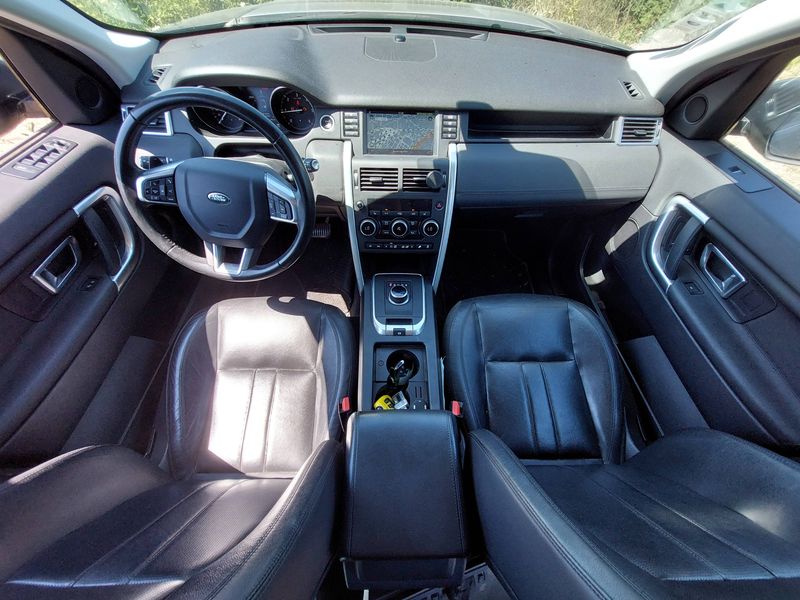 Land Rover Discovery Sport 2.0 Td4 HSE — zdjęcie 11