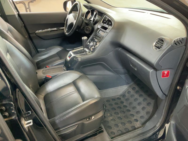 Peugeot 5008 2.0 HDi Premium — zdjęcie 11