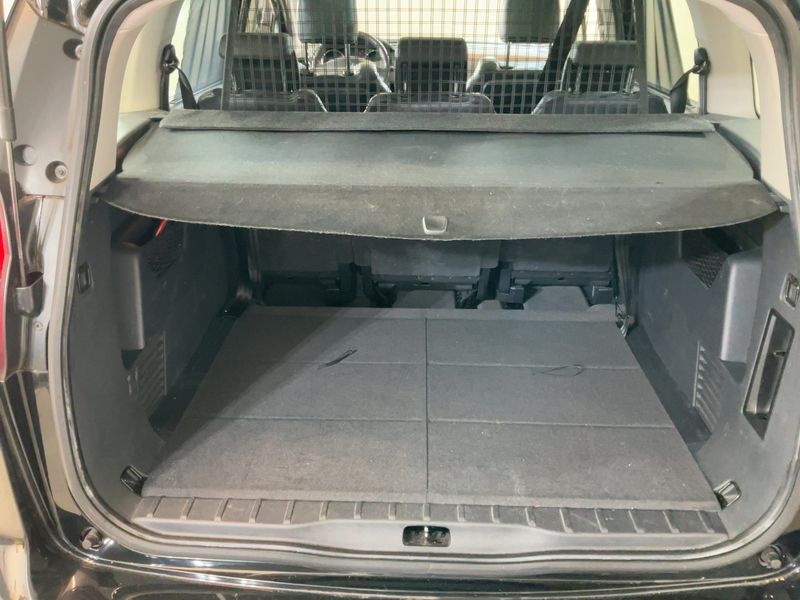 Peugeot 5008 2.0 HDi Premium — zdjęcie 10