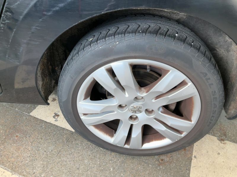 Peugeot 5008 2.0 HDi Premium 2010 – снимка 5