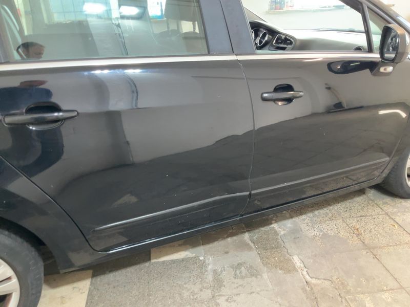 Peugeot 5008 2.0 HDi Premium — zdjęcie 7