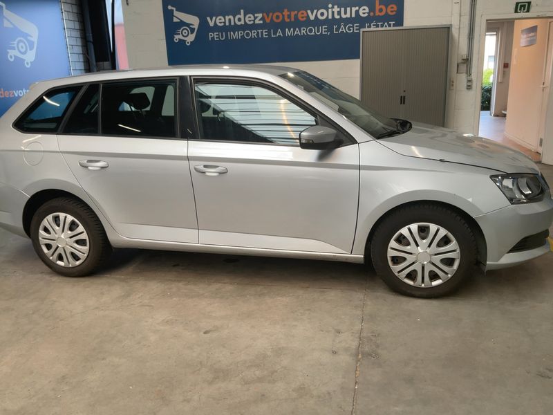 Skoda Fabia 1.0 MPI Ambition 2015 – снимка 10