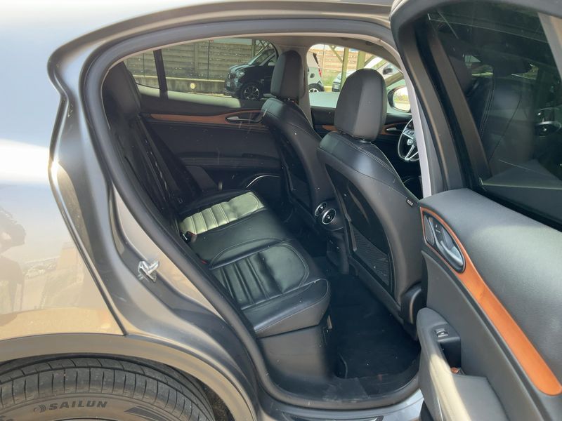 Alfa Romeo Stelvio 2.0 Turbo First Edition — zdjęcie 14