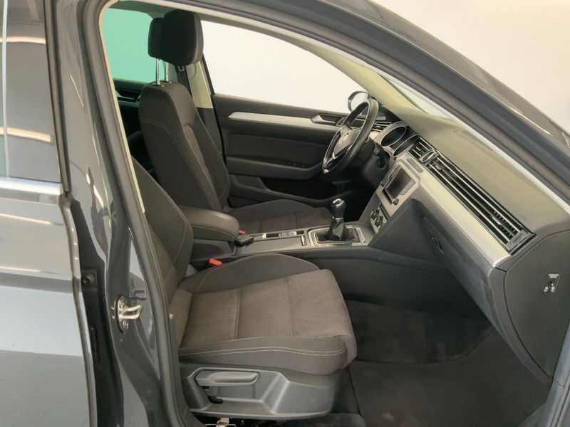Volkswagen Passat 1.4 TSI ACT Comfortline BlueMotion Tech 2016 – снимка 16
