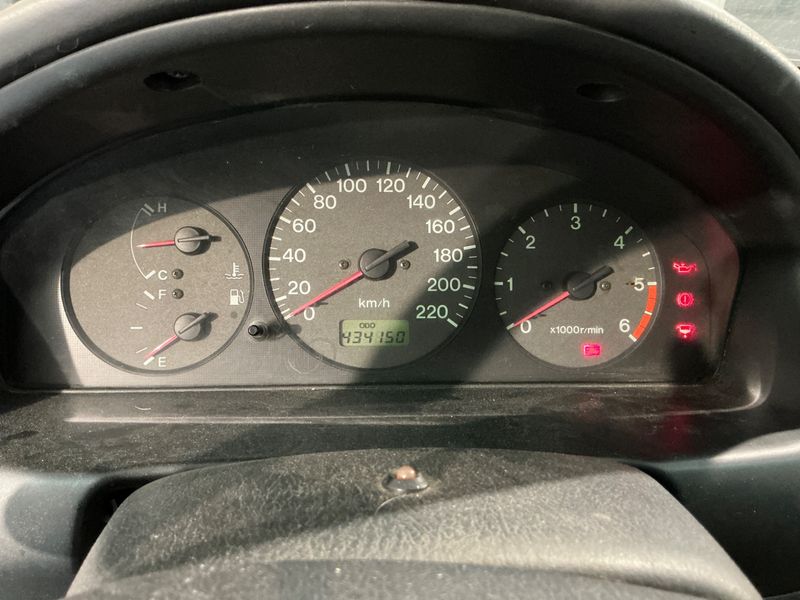 Mazda 323 2.0 Turbodiesel D F GLX — zdjęcie 4