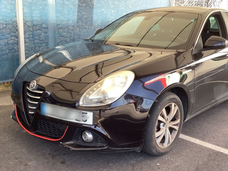 Alfa Romeo Giulietta 1.6 JTDM Turismo — zdjęcie 2