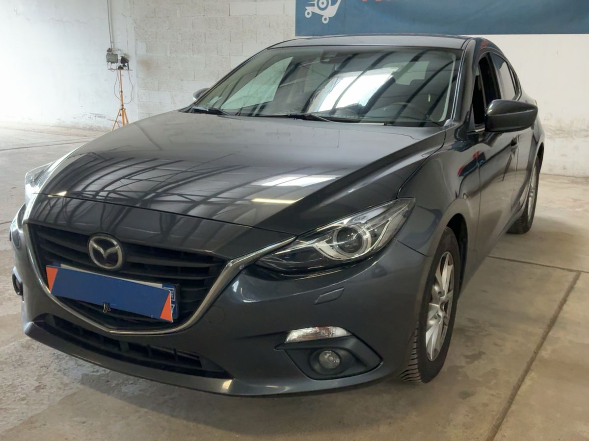 Mazda 3 2016 — photo 1