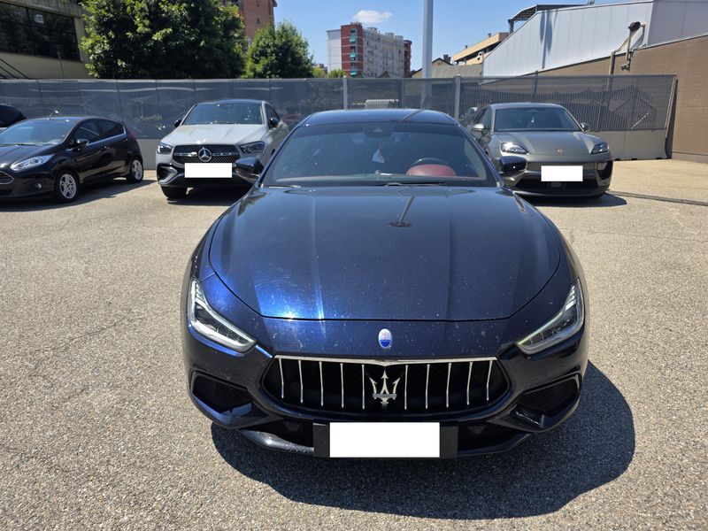 Maserati Ghibli 3.0 V6 Diesel — zdjęcie 7