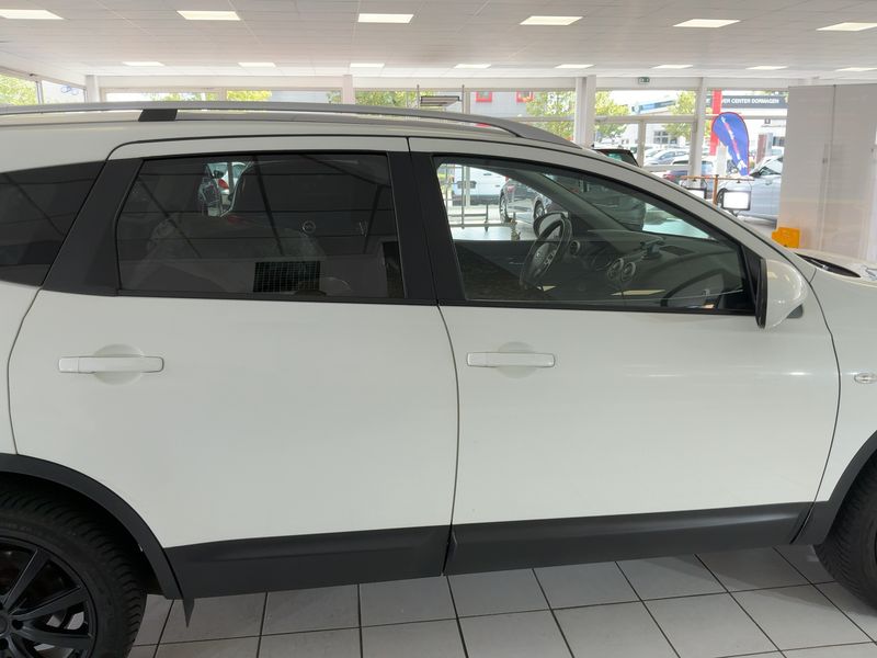 Nissan Qashqai+2 2.0 Acenta 4x4 — zdjęcie 7