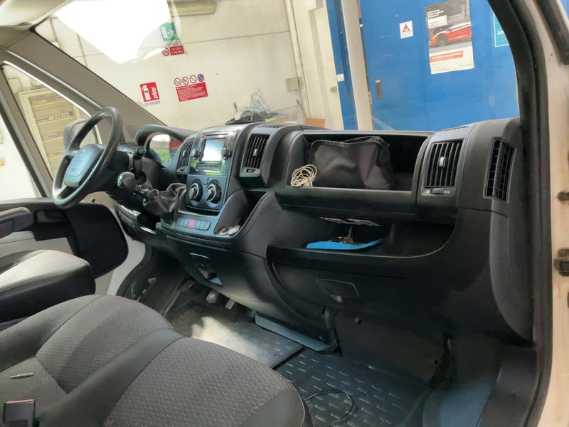 Peugeot Boxer 2.0 Blue-HDi 435 L4H3 Komfort — zdjęcie 12