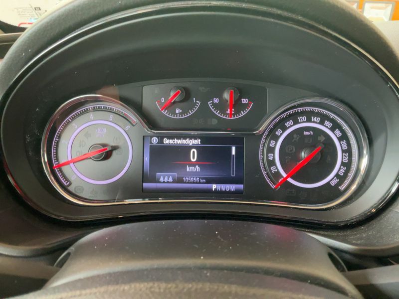 Opel Insignia Sports Tourer 2.0 CDTI Innovation — zdjęcie 13
