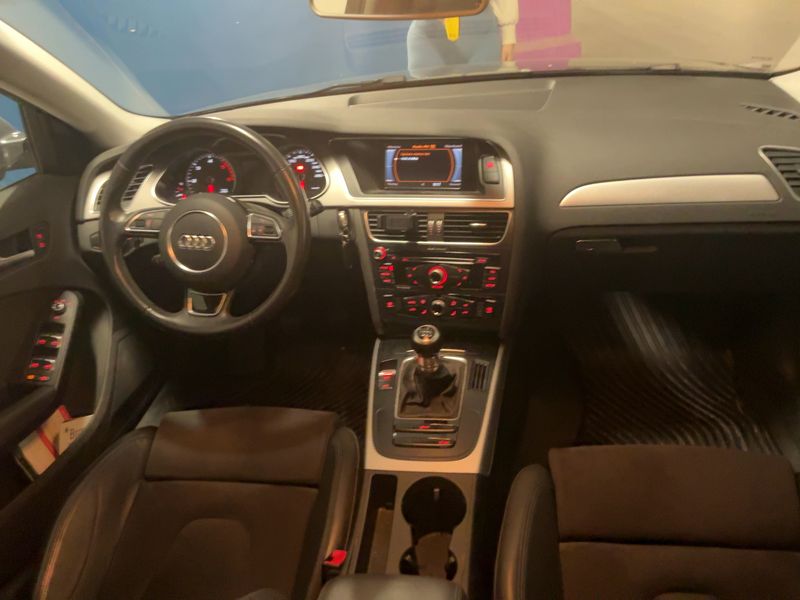 Audi A4 2.0 TDI Attraction 2013 – снимка 17