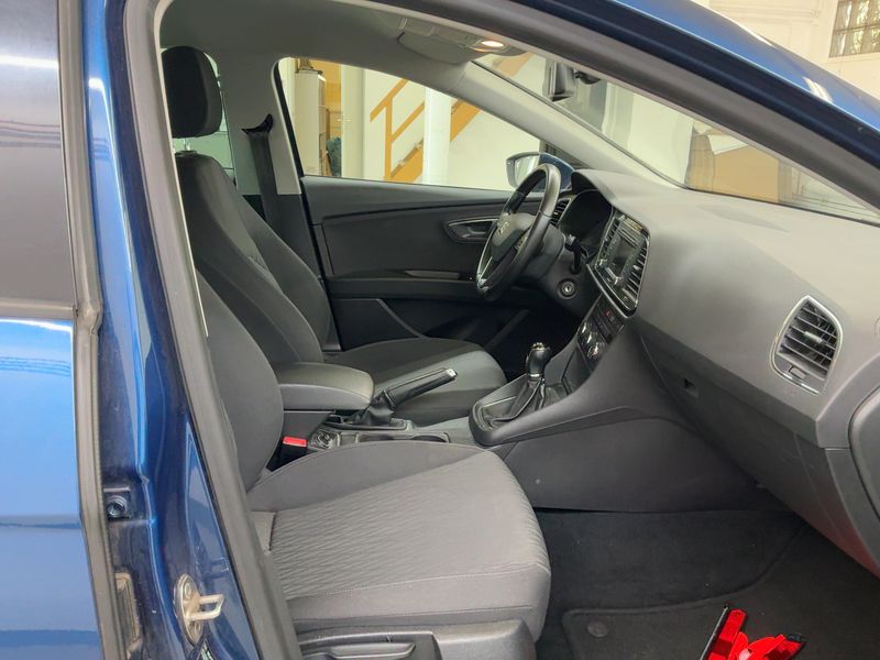 Seat Leon 2.0 TDI Style — zdjęcie 11