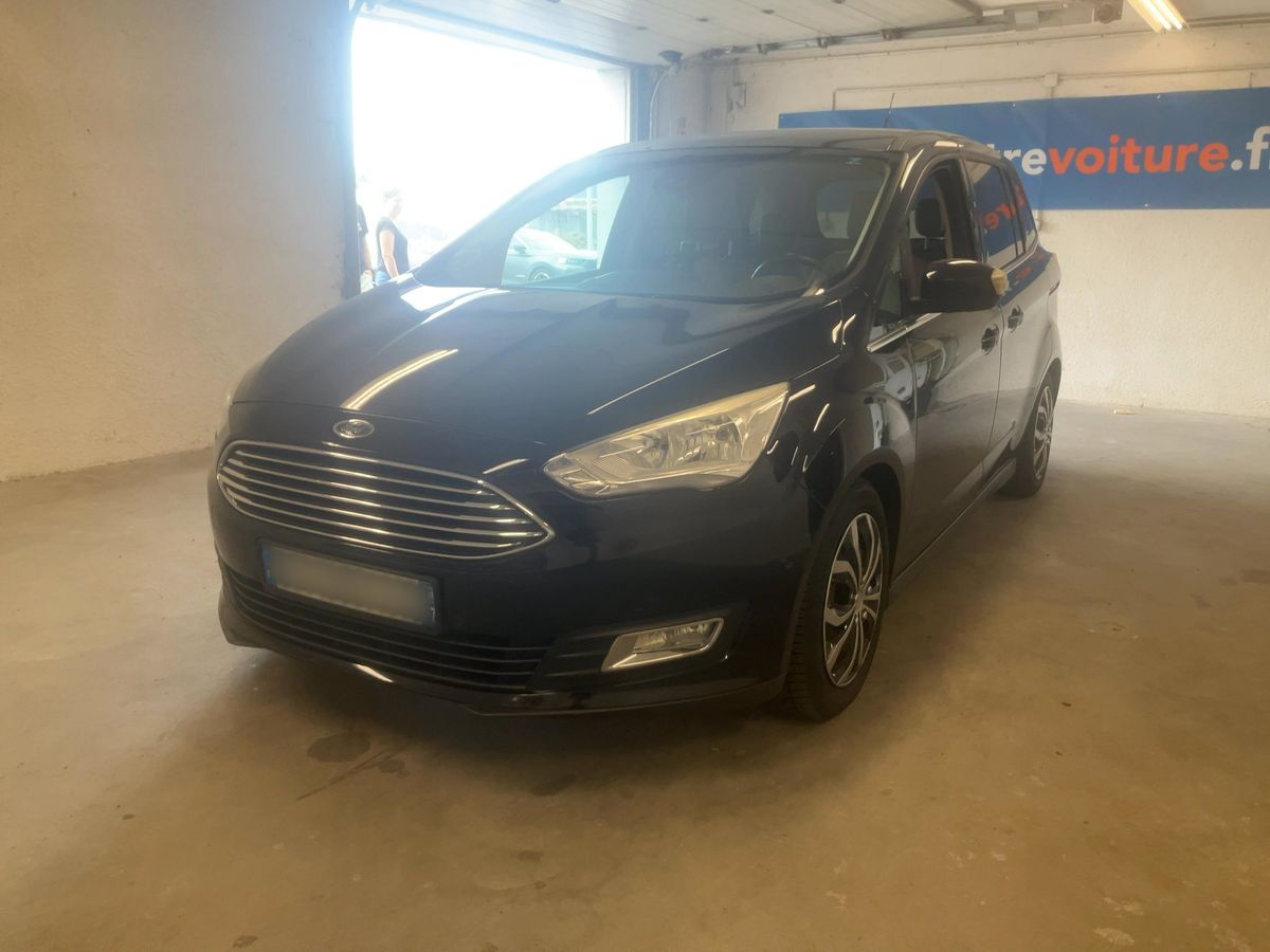 Ford Grand 2015 — photo 1