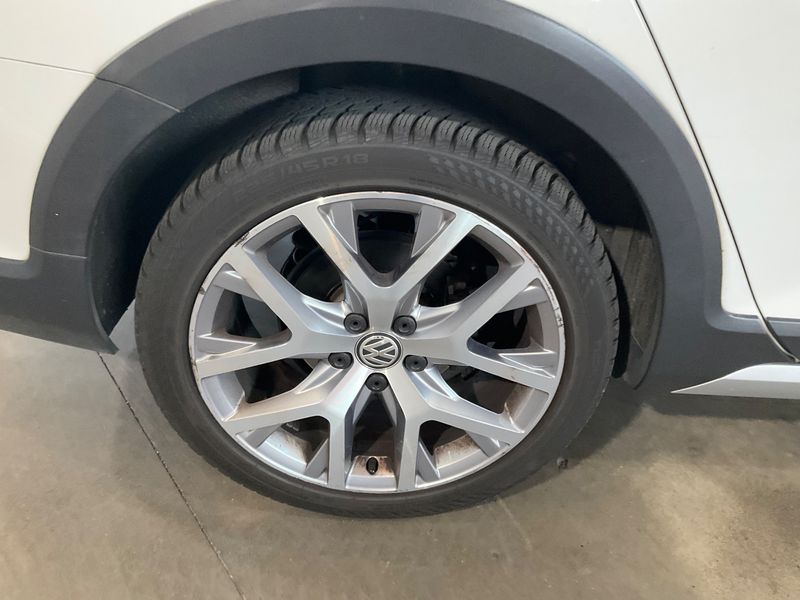 Volkswagen Golf VII 2.0 TDI 4Motion BlueMotion Tech 2016 – снимка 9