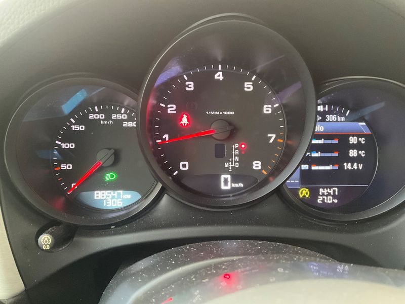 Porsche Macan Basis — zdjęcie 13