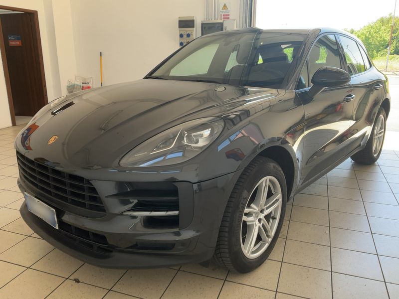 Porsche Macan Basis