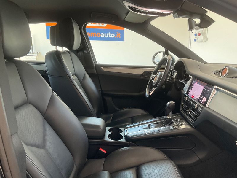 Porsche Macan Basis — zdjęcie 11