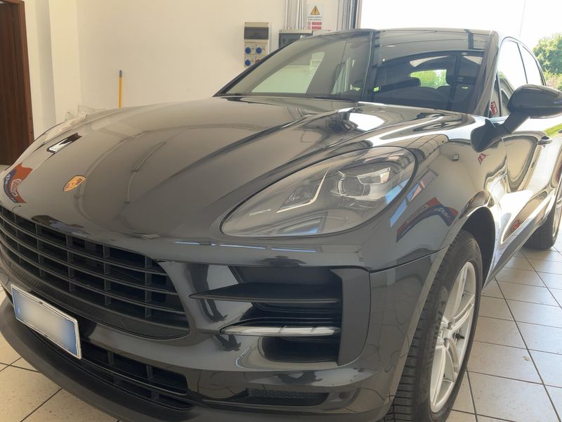 Porsche Macan Basis — zdjęcie 2