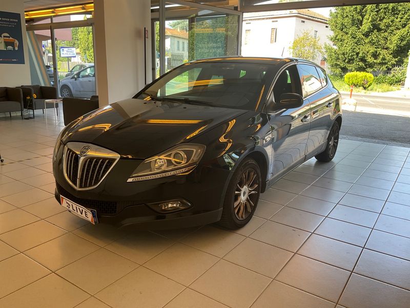 Lancia Delta 1.4 Turbo Oro