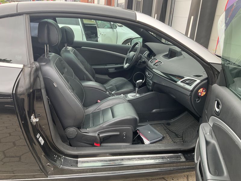 Renault Megane 2.0 Luxe — zdjęcie 3