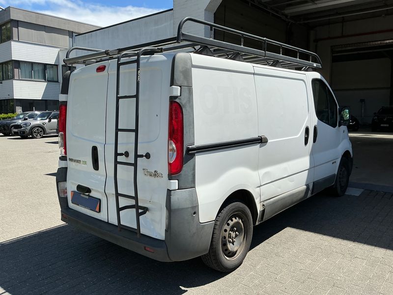 Renault Trafic 2.0 dCi L1H1 2,7t — zdjęcie 2