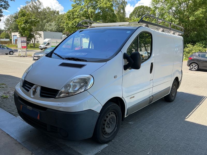 Renault Trafic 2.0 dCi L1H1 2,7t — zdjęcie 1