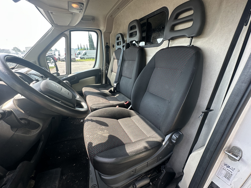 Peugeot Boxer 2.0 Blue-HDi 335 L3H2 Pro — zdjęcie 10