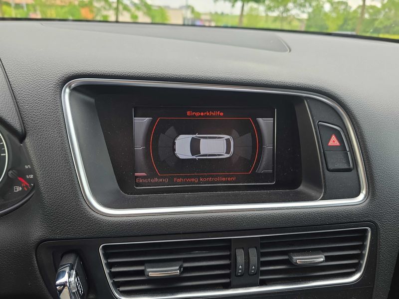 Audi Q5 2.0 TDI quattro — zdjęcie 13