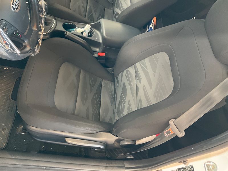 Kia pro_cee'd 1.4 Titan 2015 – снимка 29