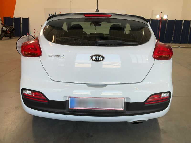 Kia pro_cee'd 1.4 Titan — zdjęcie 5