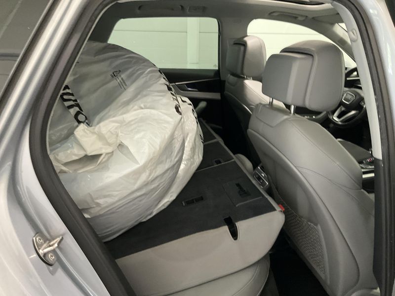 Audi A4 Allroad 3.0 V6 TDI quattro — zdjęcie 14
